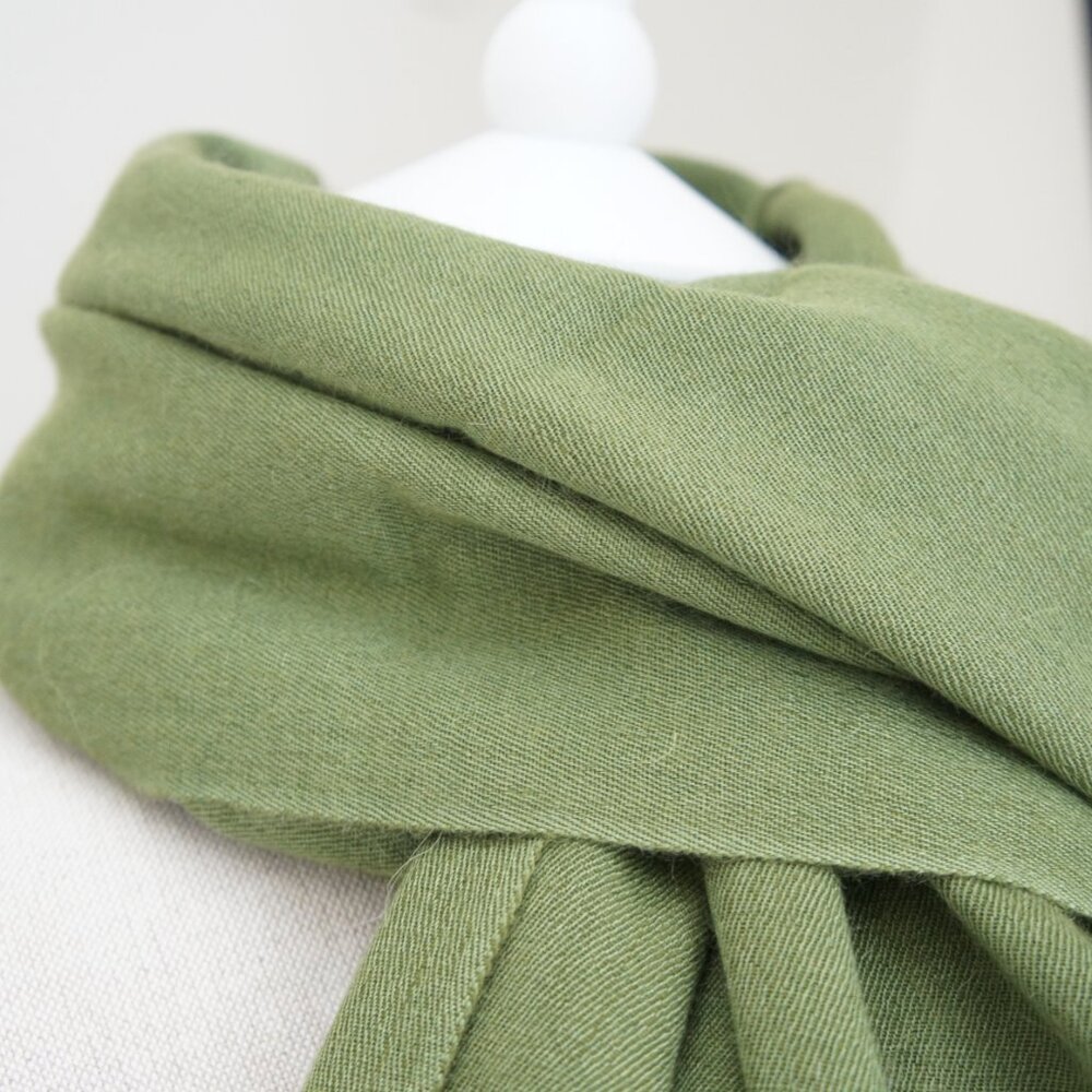 Large Vintage Olive Green Pashmina & Silk Scarf Shawl - Picture 10 of 15